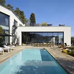 Nyaraló Luxury - - With Jacuzzi *