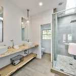 Luxury - - With Jacuzzi Prázdninový dům *